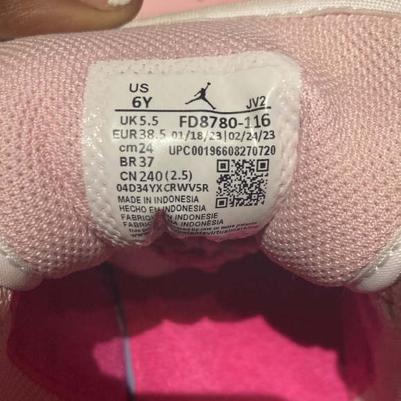 Jordan 1 fierce pink high tops 6Y - Picture 2 of 5